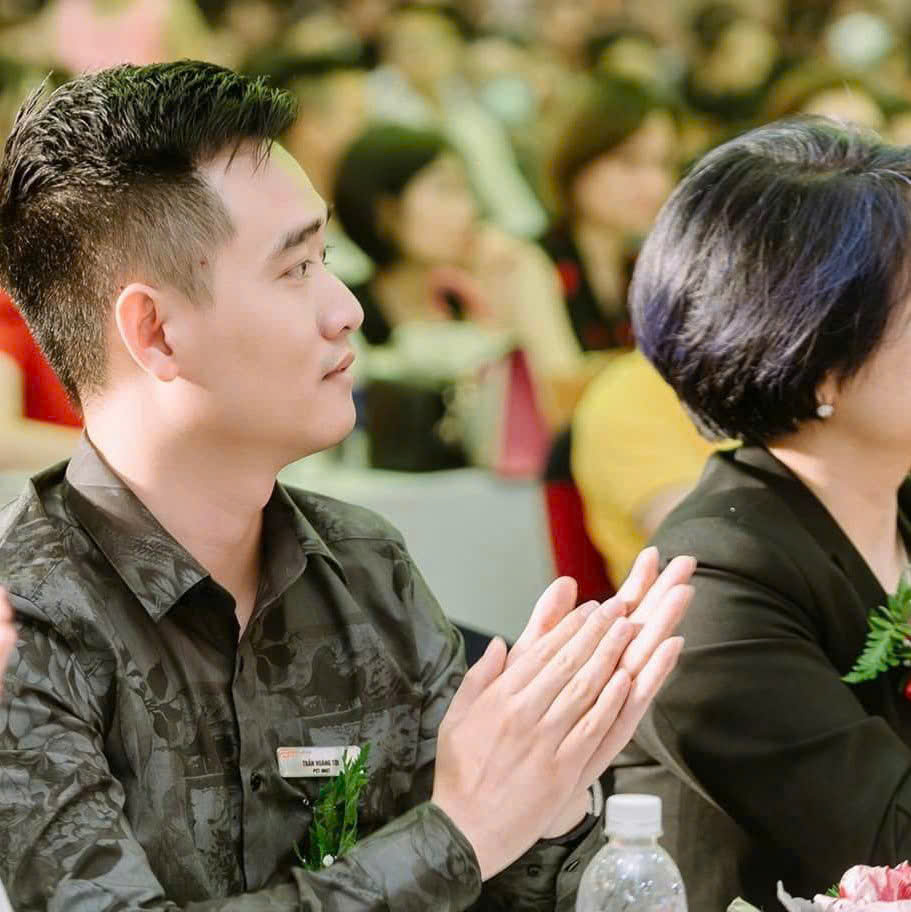 z7122828173209_8042ad4456b2499c3c3107c545de83b2